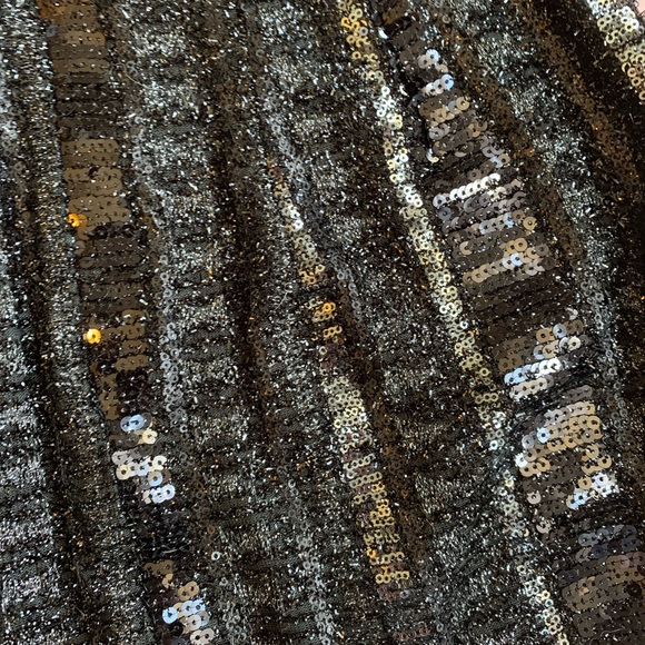 Sequence black skirt - Picture 3 of 3